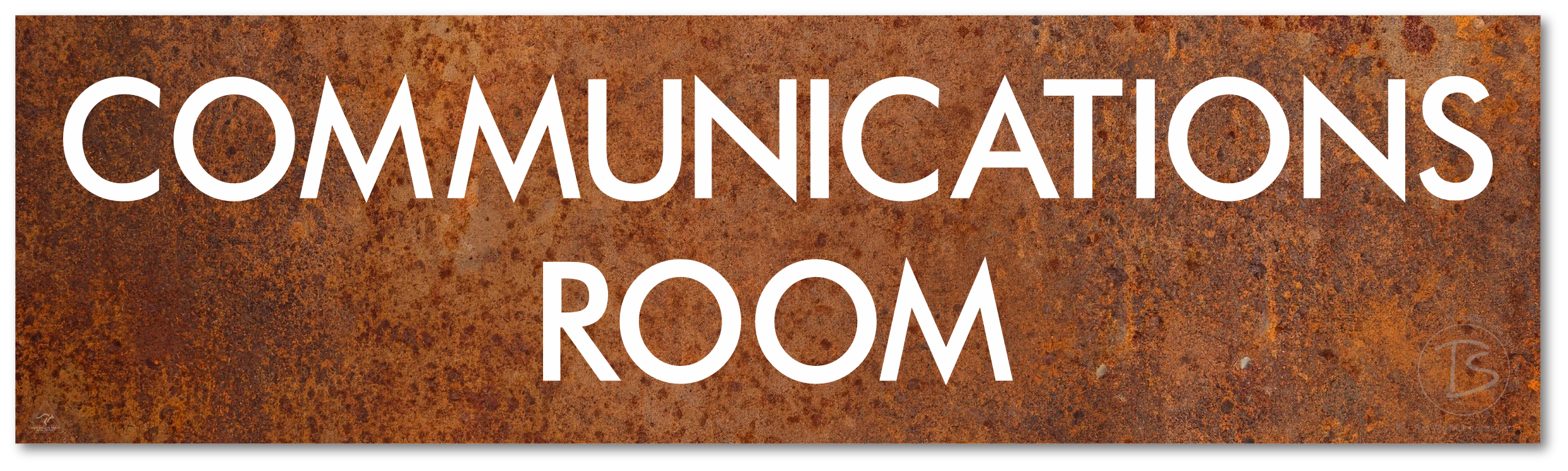 COMMUNICATIONS ROOM